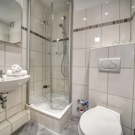 - Haus F, App 0f0503 Apartment *